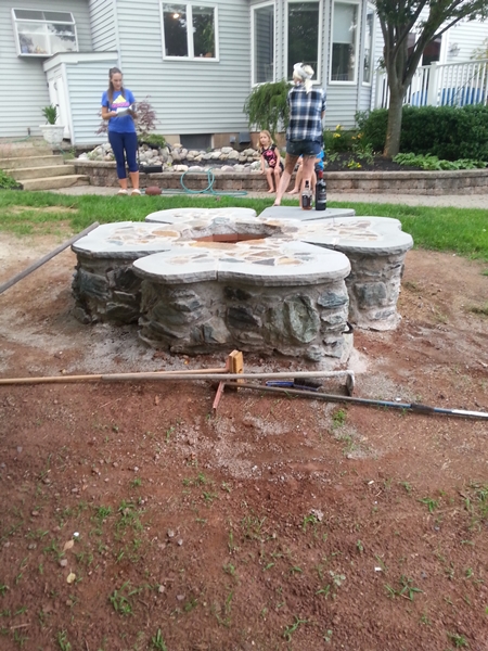 4 leaf firepit side